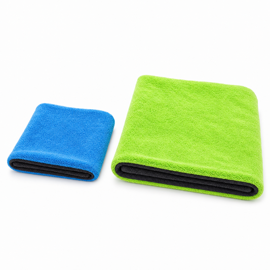Pack CleanCar 1400GSM: toalla pequeña y toalla mediana, en azul y verde